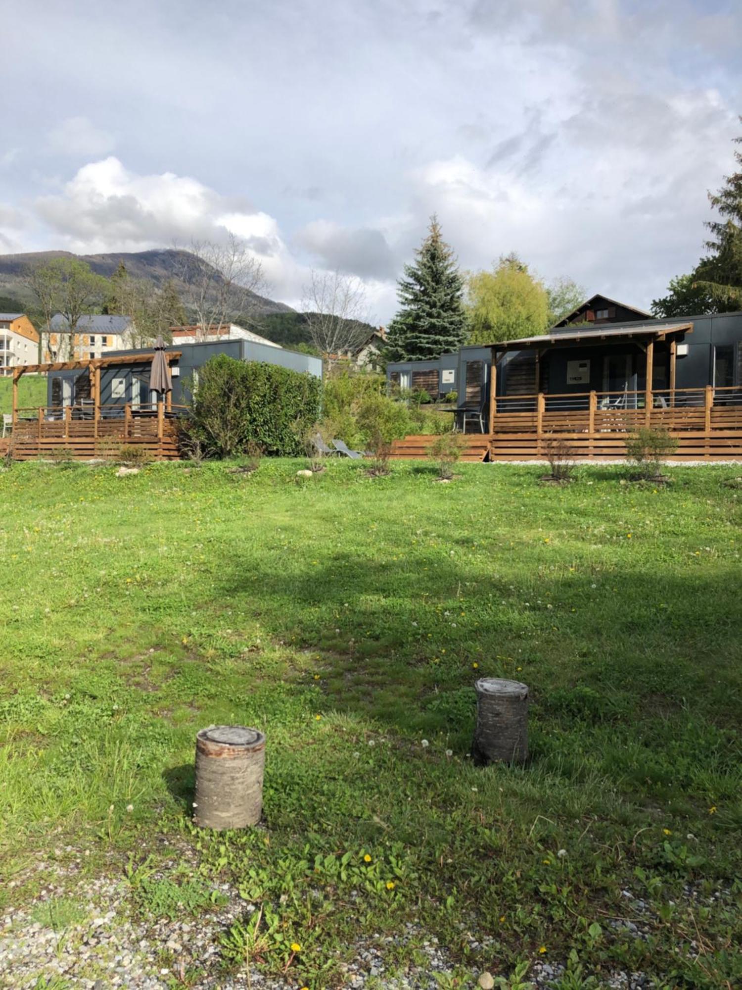 Camping-Hotel De Plein Air Les 2 Bois Baratier Εξωτερικό φωτογραφία