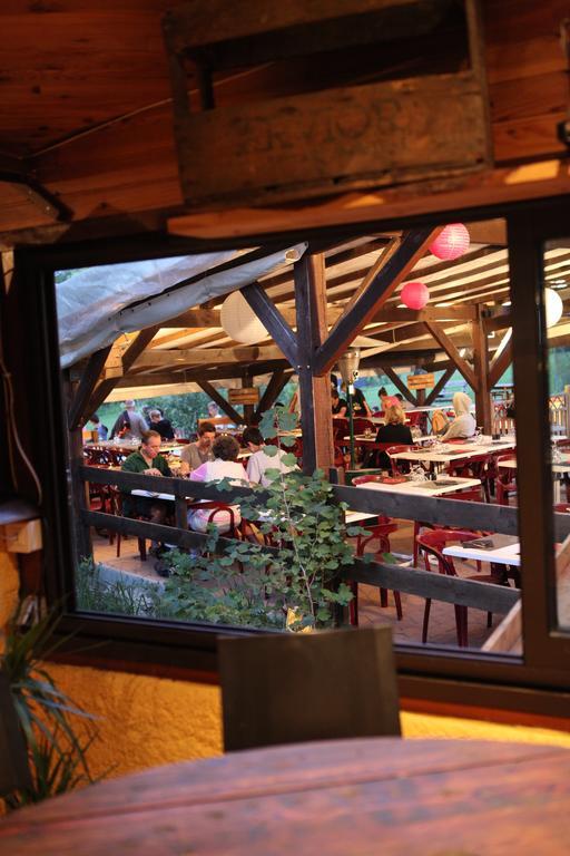 Camping-Hotel De Plein Air Les 2 Bois Baratier Εξωτερικό φωτογραφία
